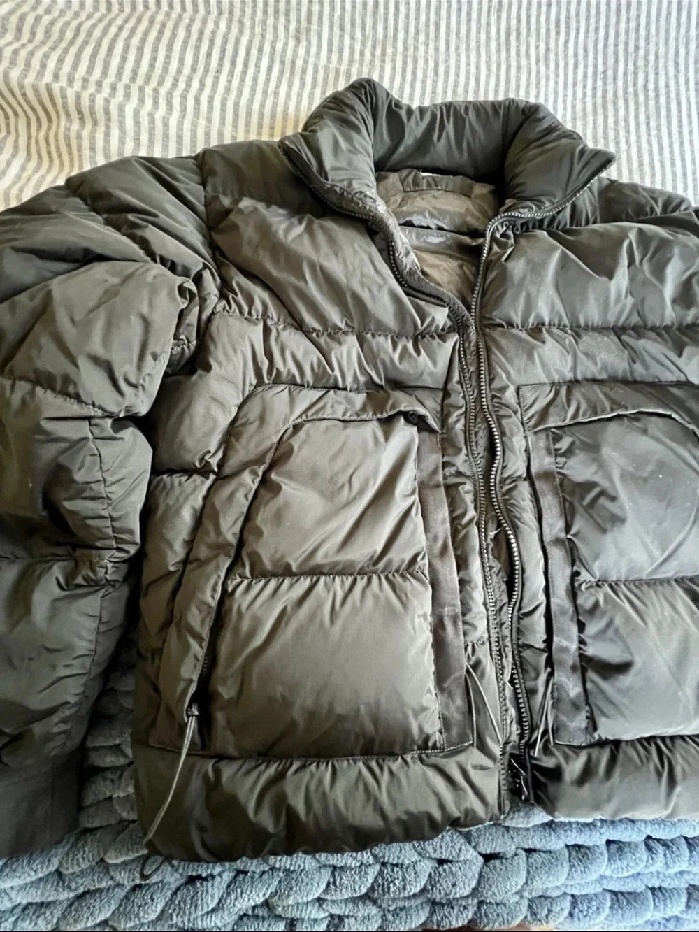 Men's Black Puffer Jacket - Quilted Winter Coat CP Company